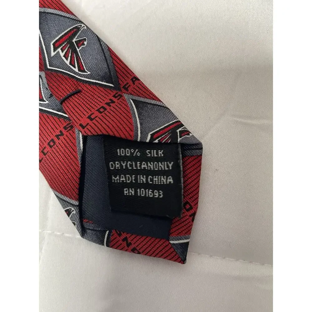 Atlanta Falcons NFL 100% Silk Necktie Red Gray Team Logo Geometric Men's Tie